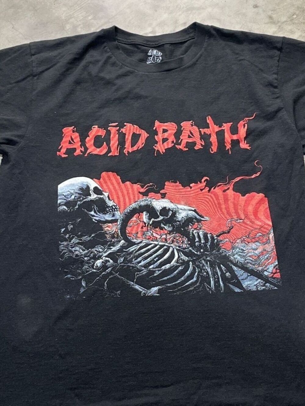 Acid Bath Preowned Large T-shirt